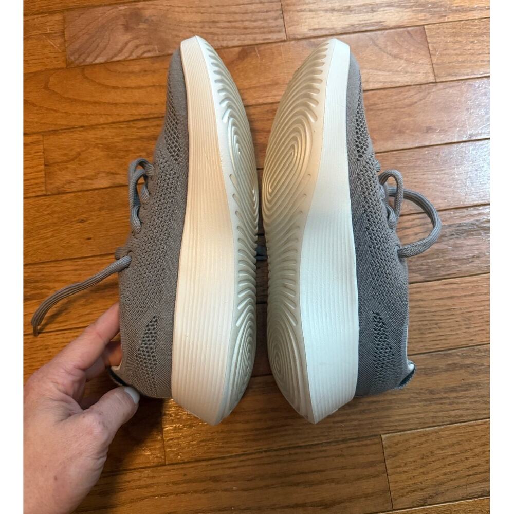 AllBirds Women's Tree Runner Size 7 Mist (White Sole) - Picture 7 of 15